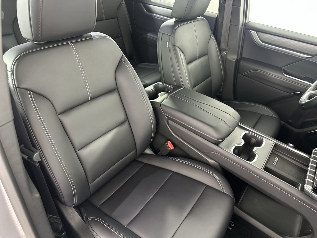 Used 2026 GMC Acadia Elevation w/ Elevation Premium Package FWD image 29
