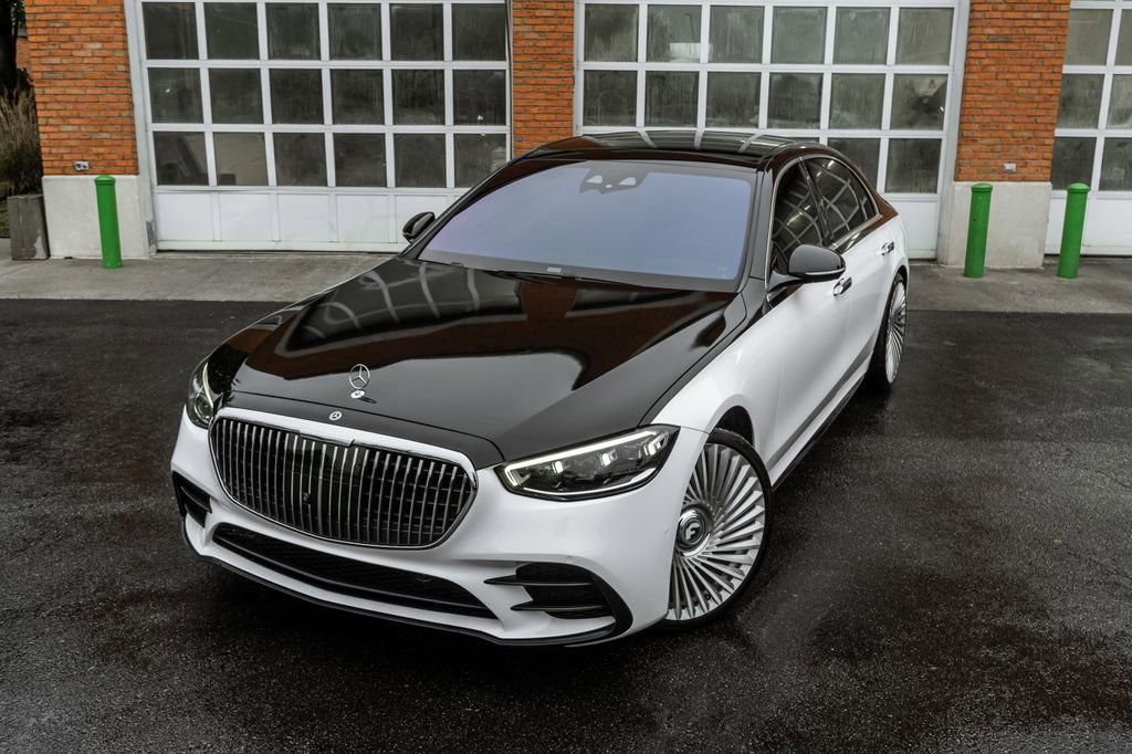 Used 2021 Mercedes-Benz S 580 4MATIC Sedan image 2