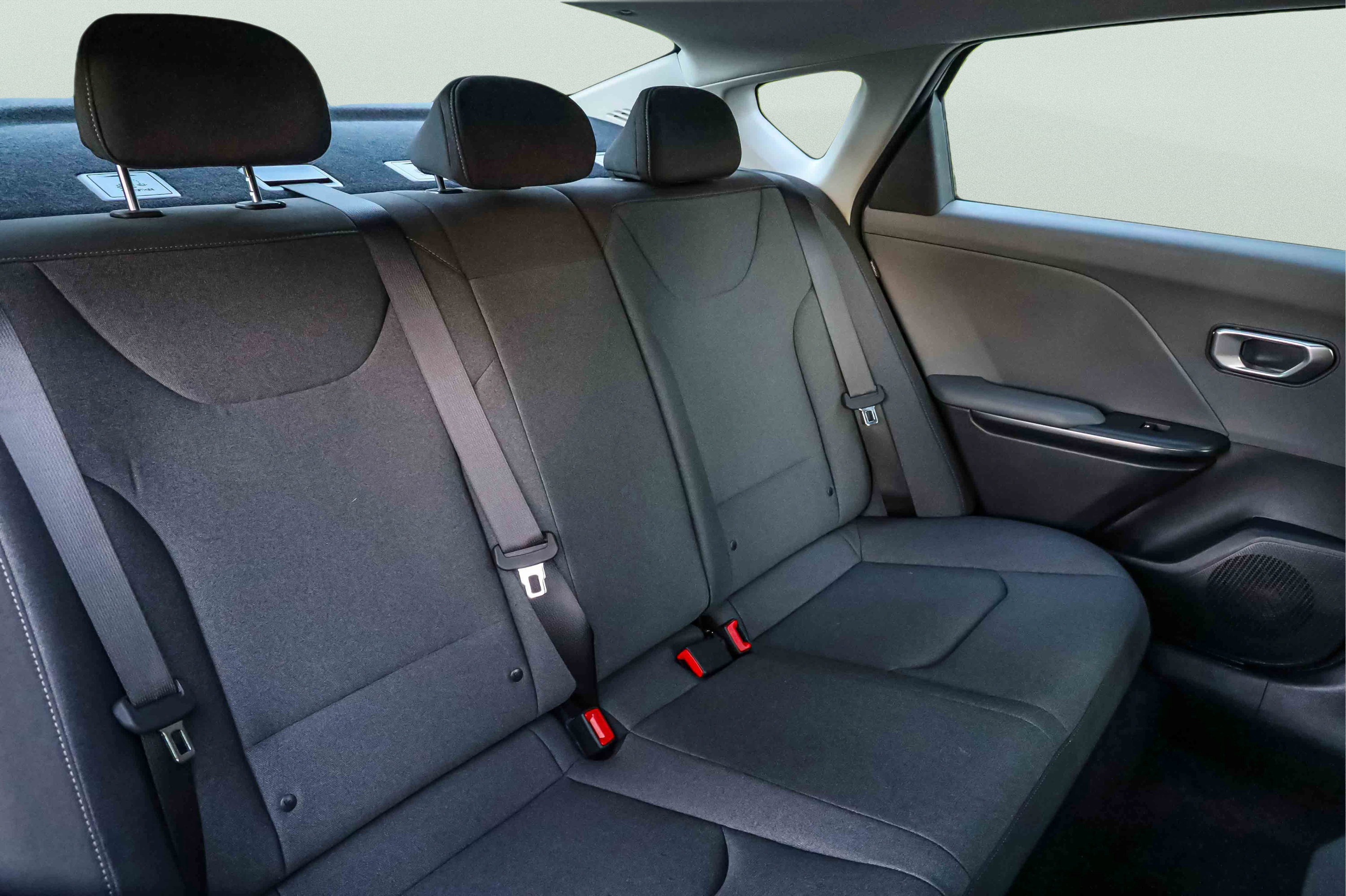 Certified 2025 Kia K4 FWD image 23