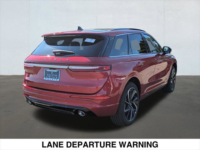 New 2025 Lincoln Corsair Grand Touring image 3