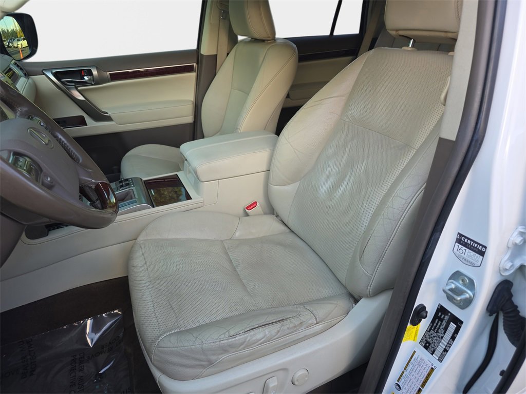 Used 2015 Lexus GX 460 image 16