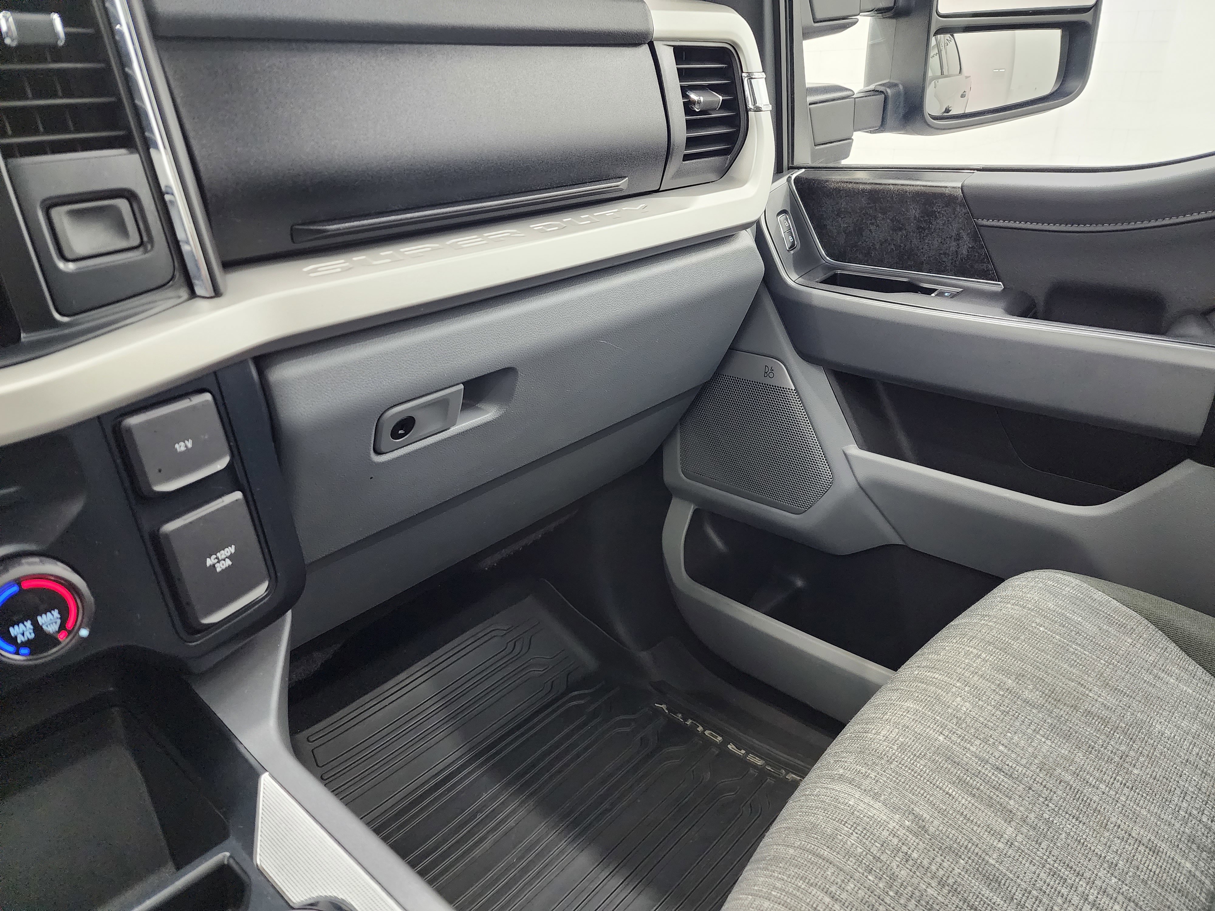 Used 2023 Ford F350 XLT w/ Tremor Off-Road Package image 14