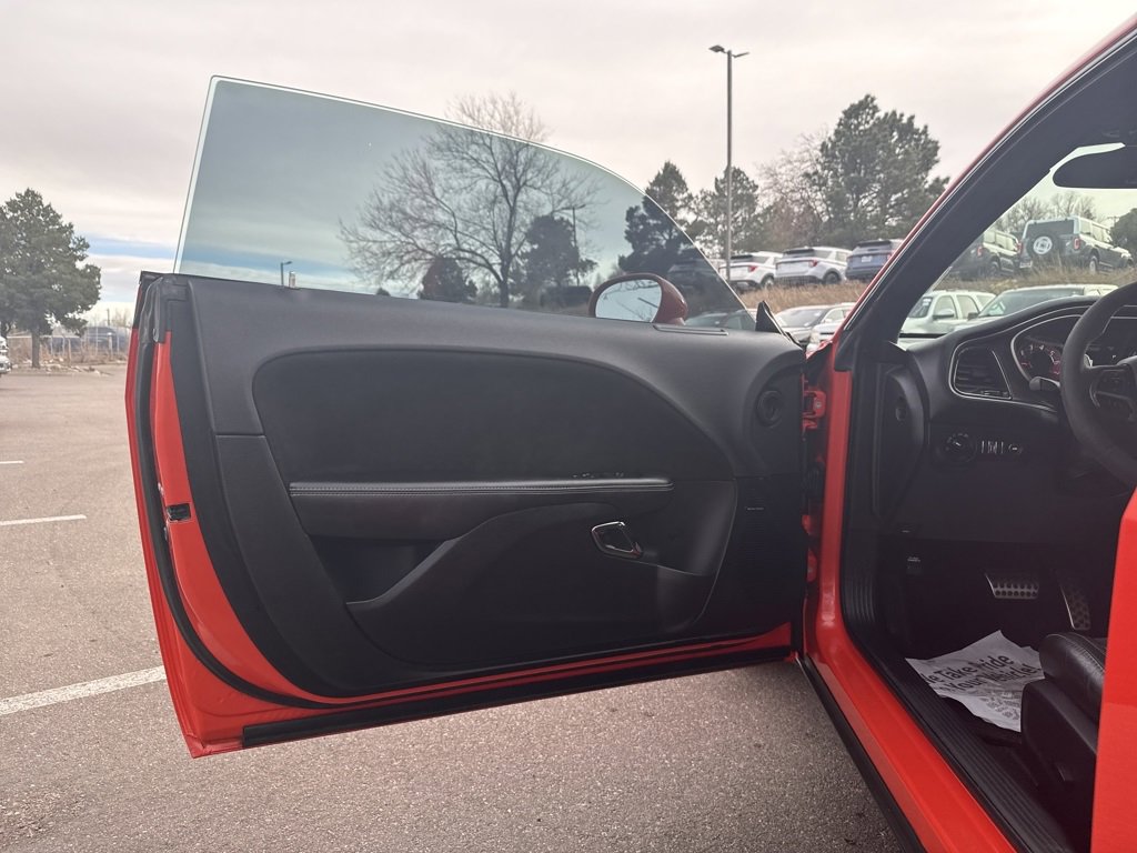 Used 2019 Dodge Challenger SRT Hellcat w/ Widebody Package image 9