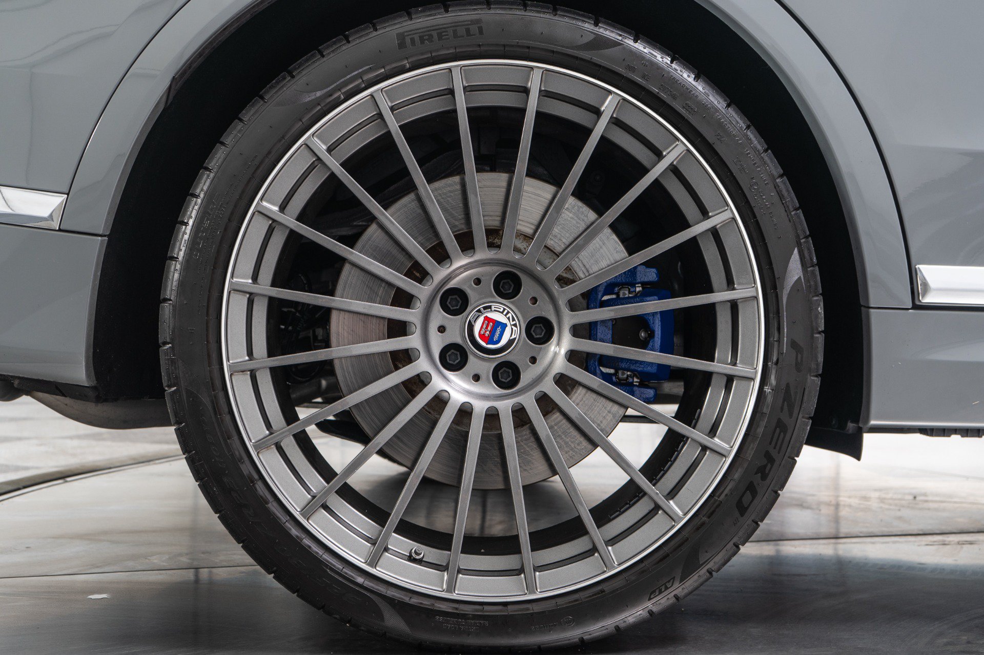 Used 2024 BMW ALPINA XB7 AWD/4WD image 11
