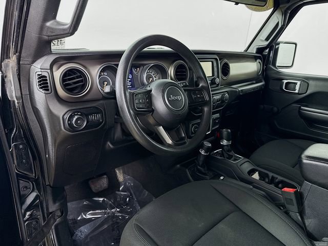 Used 2018 Jeep Wrangler Sport AWD/4WD image 9