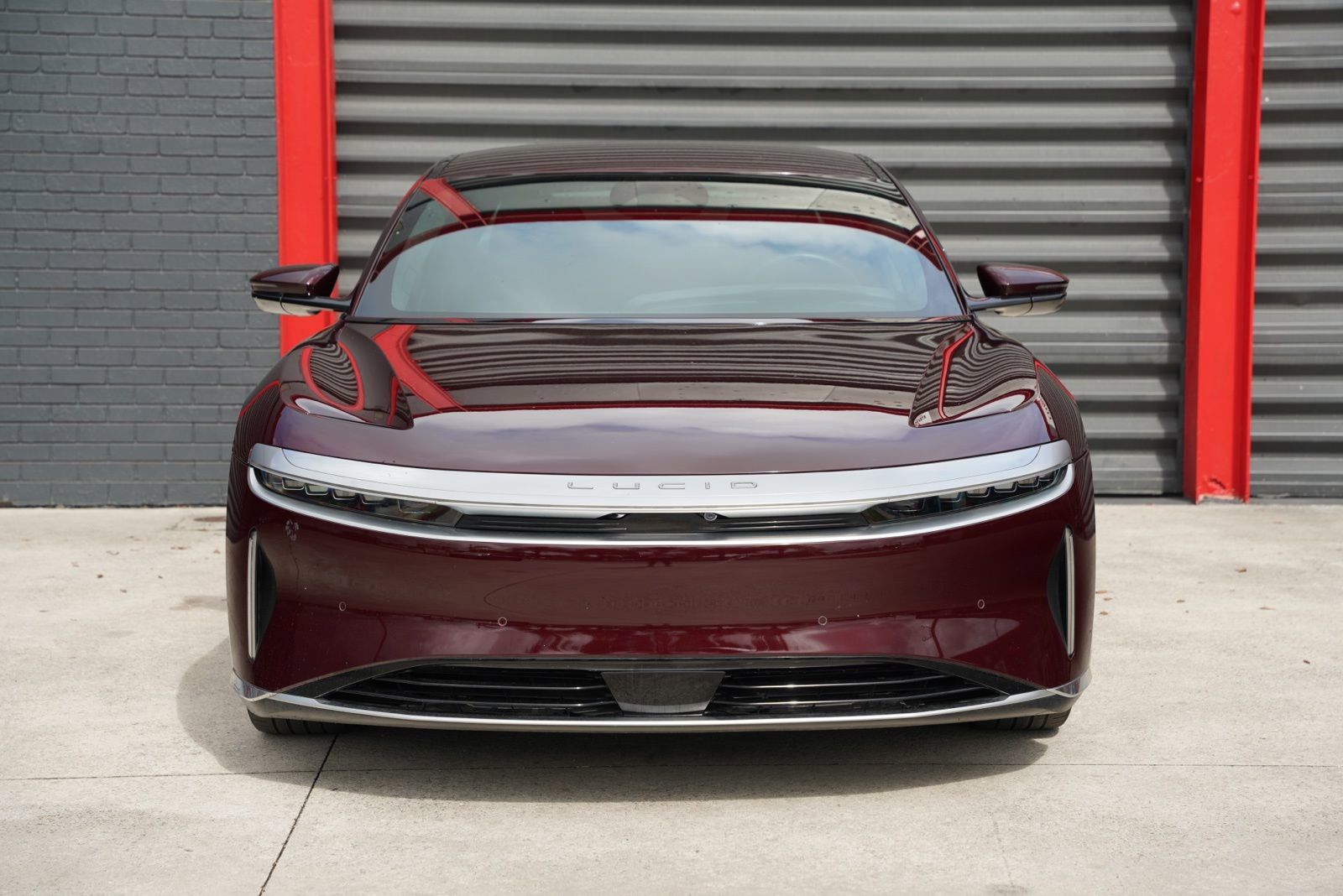 Used 2024 Lucid Air Touring image 2