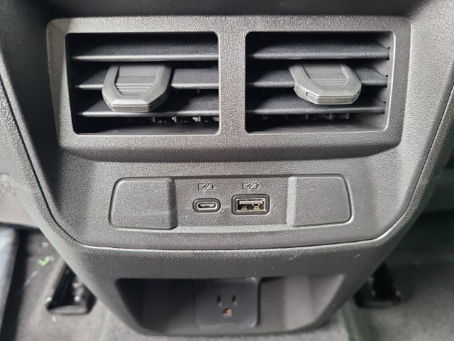 New 2026 Chevrolet Colorado ZR2 w/ Technology Package AWD/4WD image 13