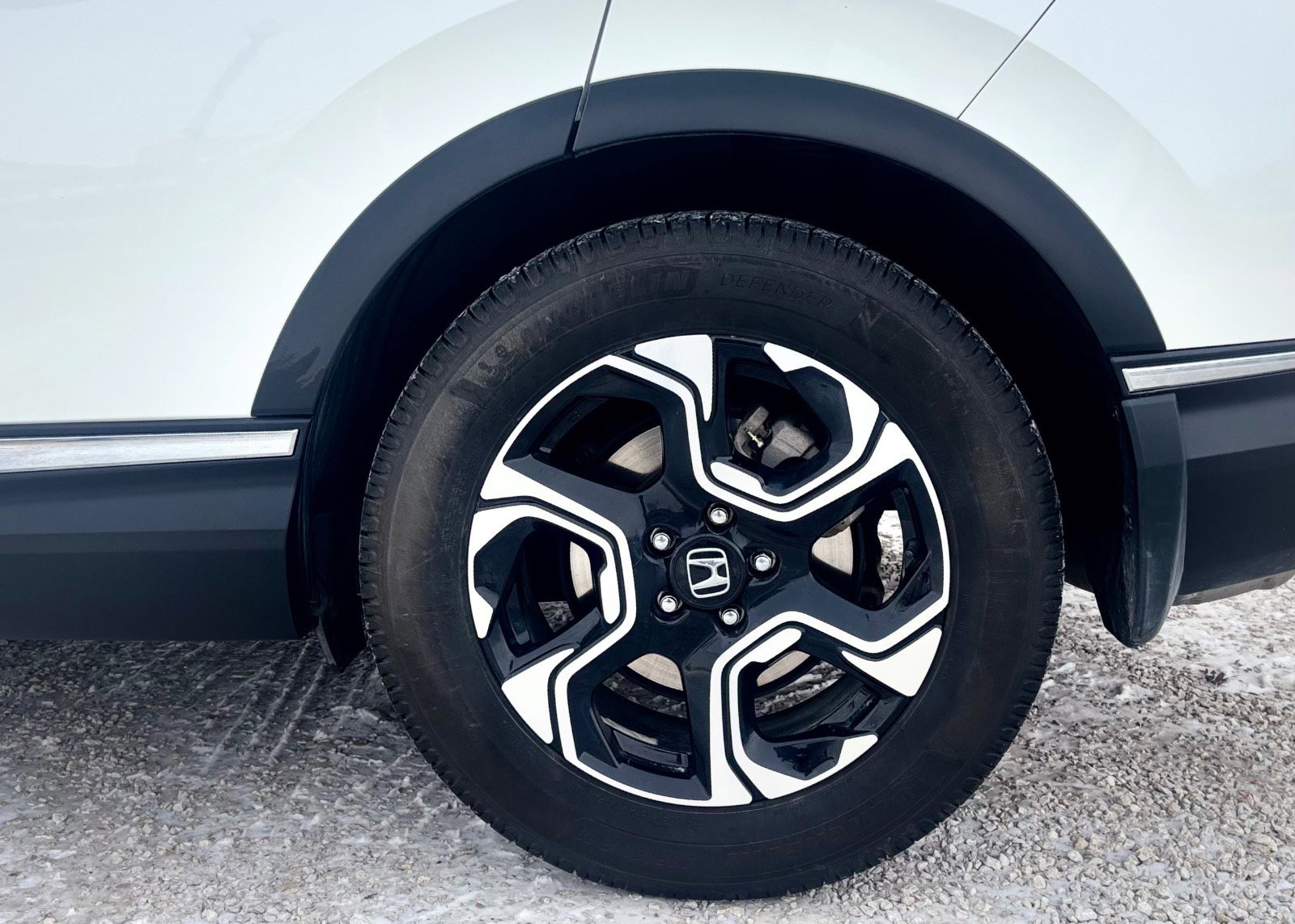 Used 2018 Honda CR-V Touring image 14