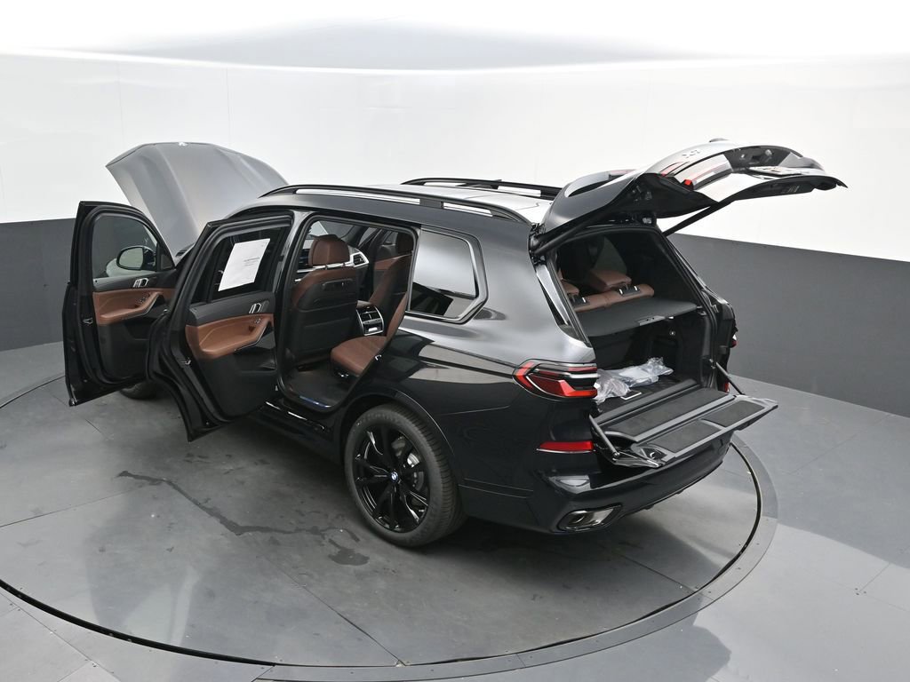 New 2026 BMW X7 xDrive40i w/ M Sport Package AWD/4WD image 57