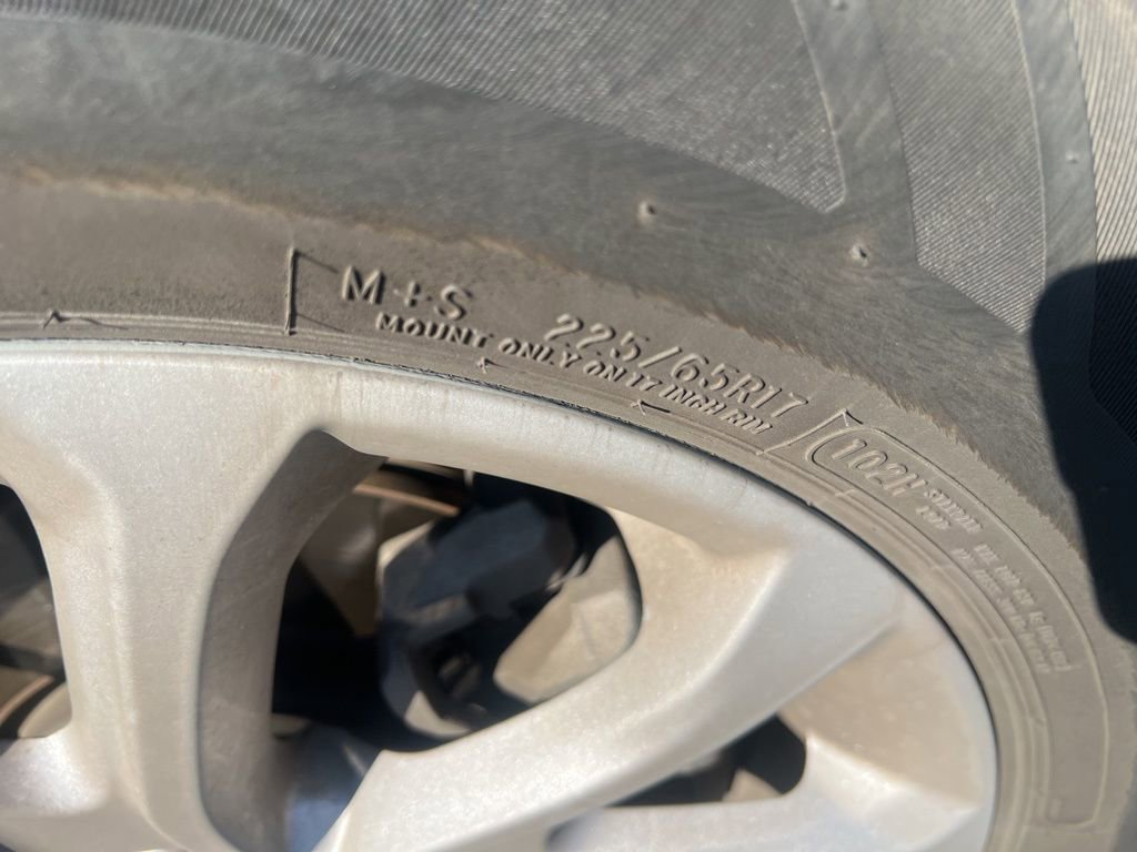 Used 2021 Chevrolet Equinox LS w/ LS Convenience Package image 6