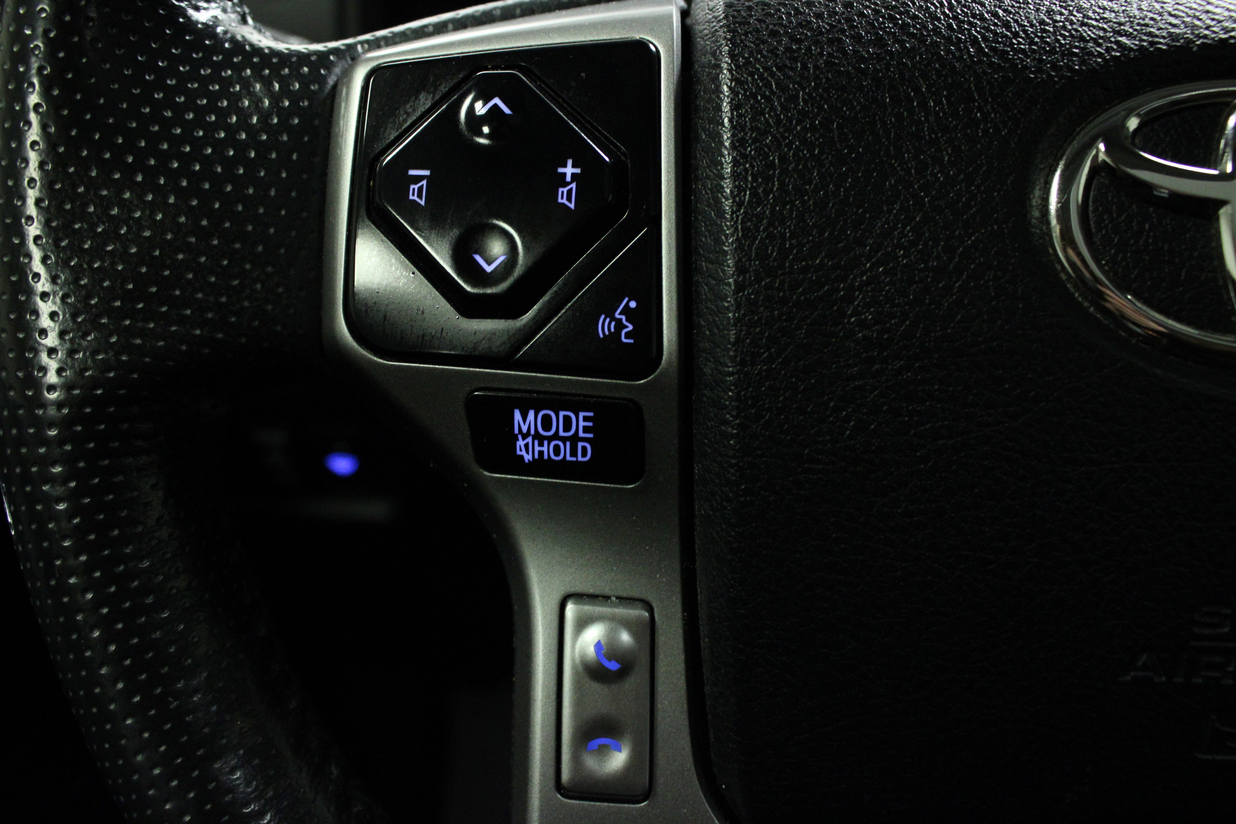 Used 2023 Toyota 4Runner Limited image 20