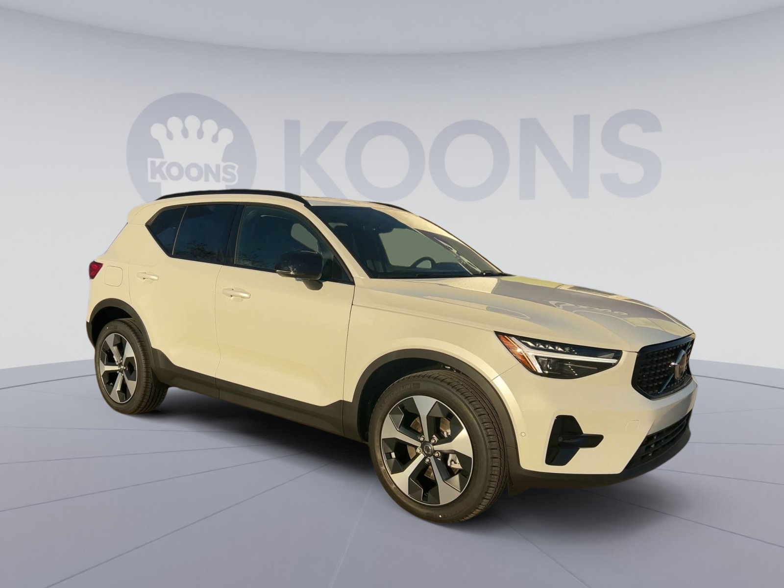 New 2026 Volvo XC40 B5 Plus w/ Protection Package Premier AWD/4WD image 2