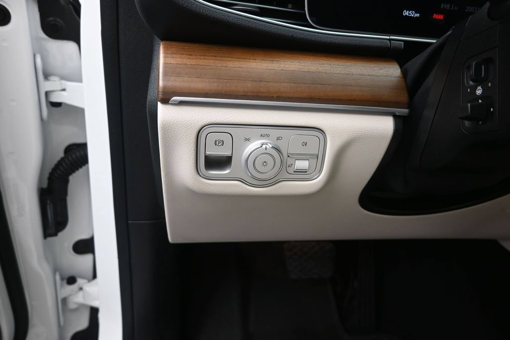 Used 2024 Mercedes-Benz GLE 450 4MATIC image 12