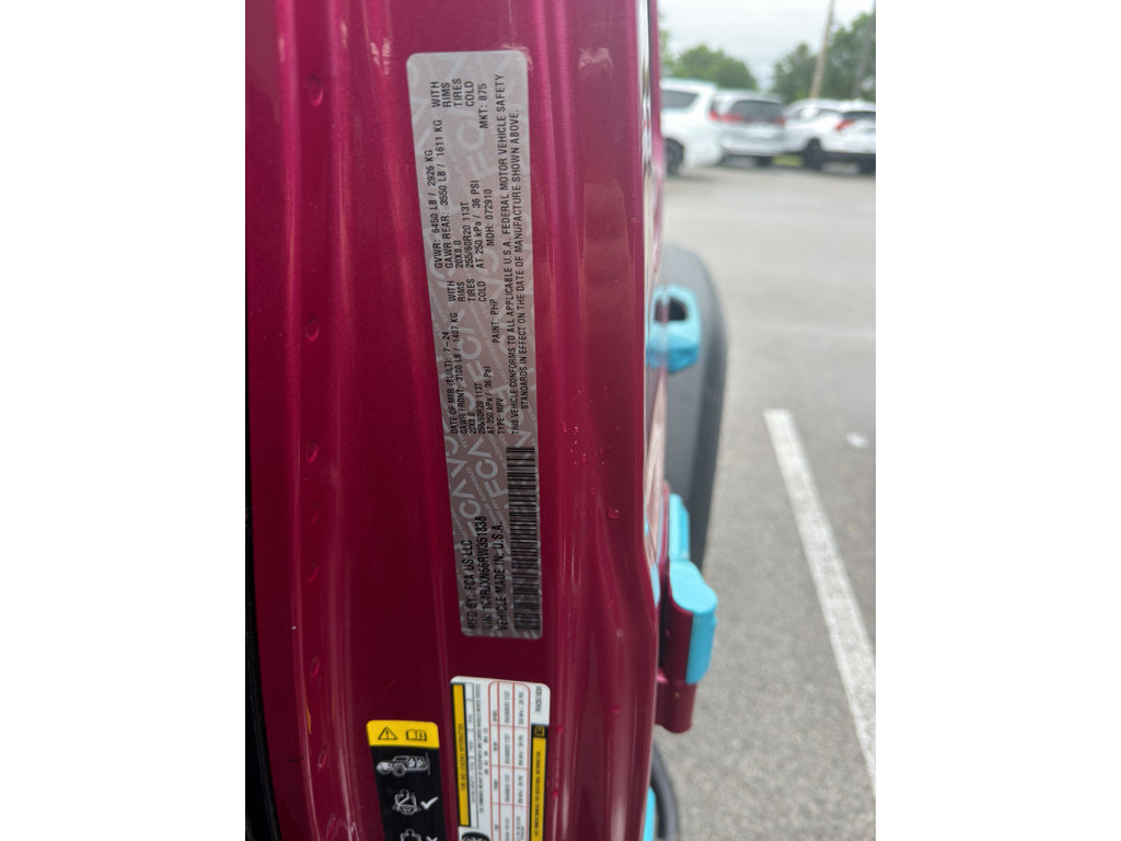 Used 2024 Jeep Wrangler Unlimited AWD/4WD image 10