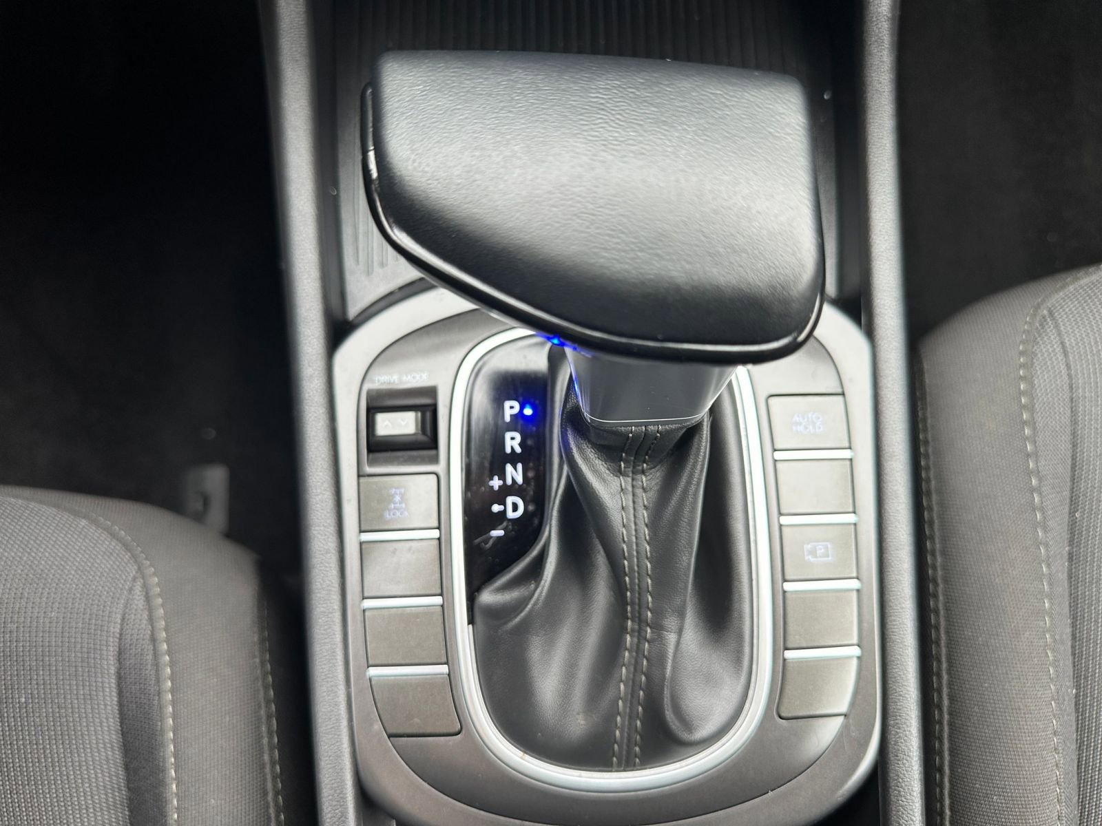 Used 2025 Hyundai Kona SEL image 41