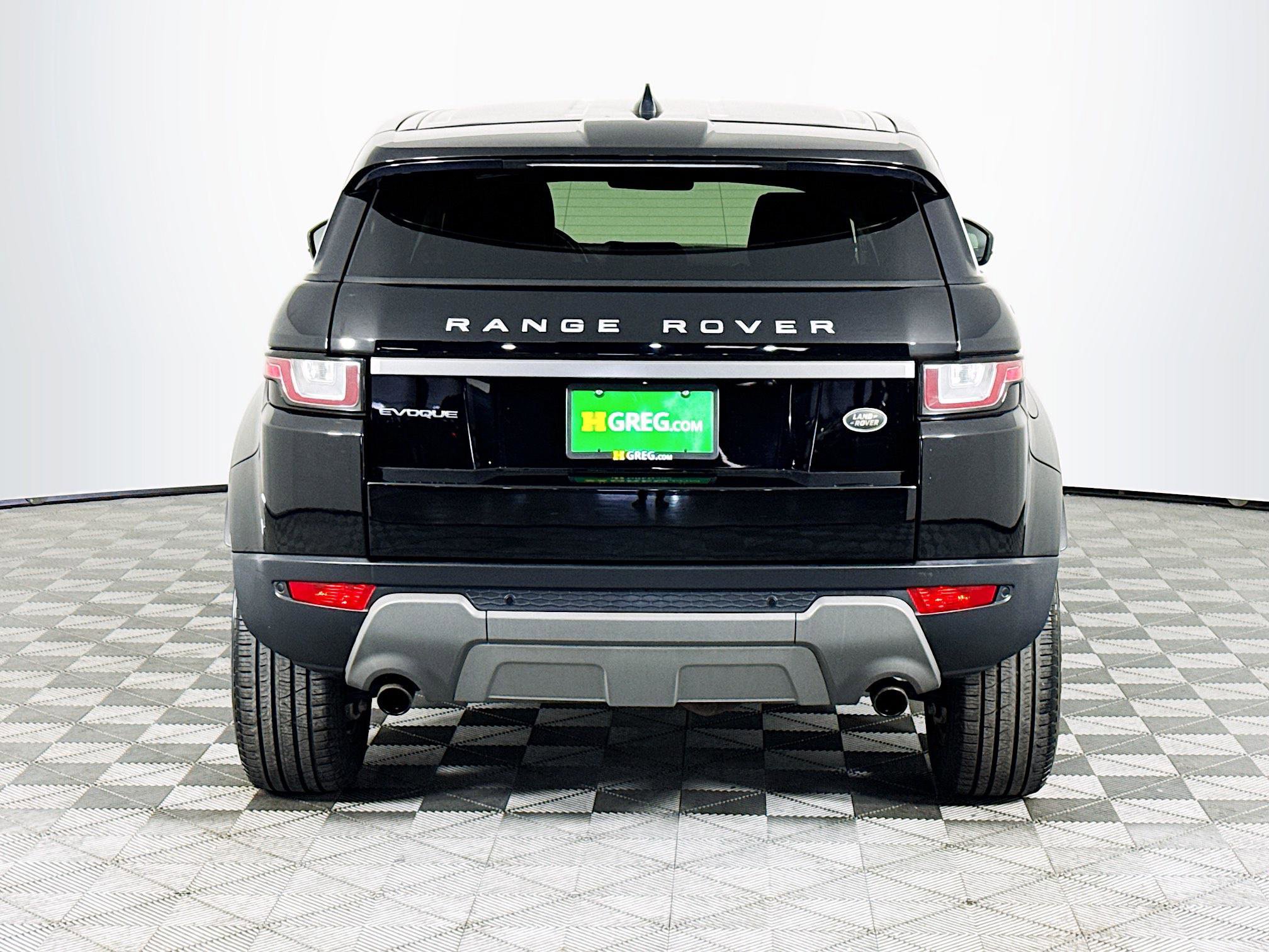 Used 2017 Land Rover Range Rover Evoque SE image 8