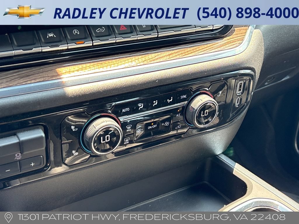 Used 2024 Chevrolet Silverado 1500 RST w/ Protection Package AWD/4WD image 10