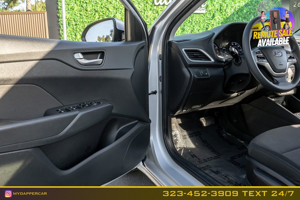 Used 2019 Hyundai Accent SE image 11