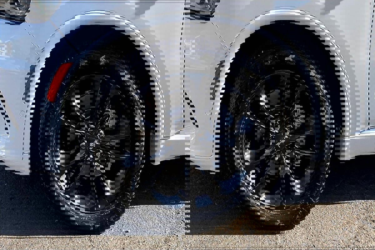 Used 2021 Dodge Durango R/T w/ Technology Group image 9