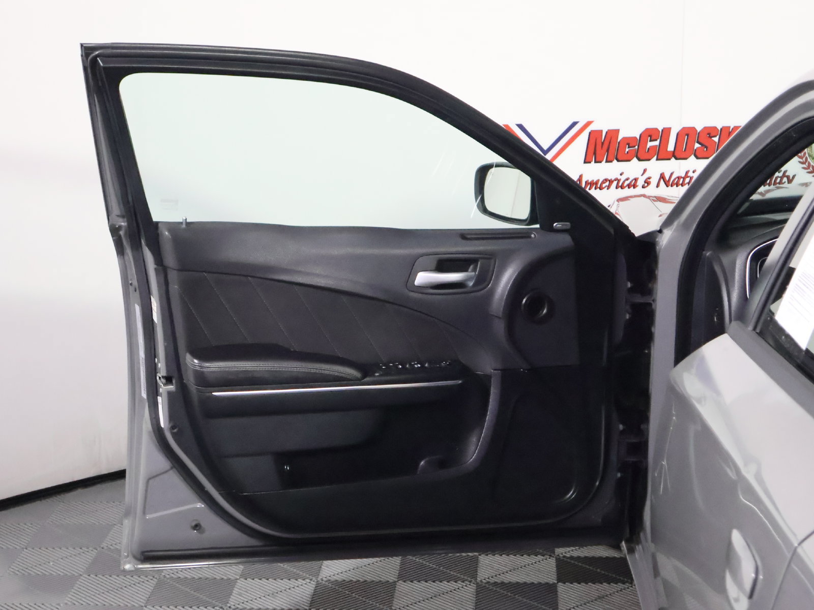 Used 2018 Dodge Charger SXT Plus RWD image 22