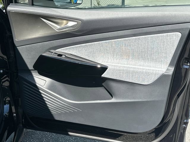 New 2026 Volkswagen ID.4 Pro RWD image 14