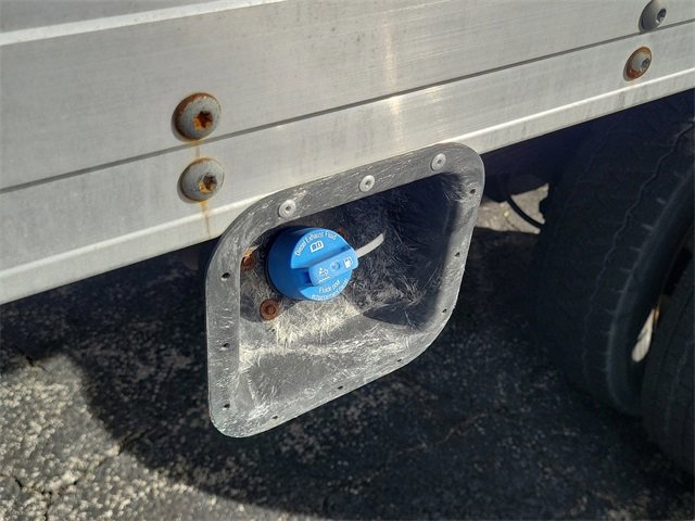 Used 2015 Ford F550 2WD Regular Cab Super Duty image 6