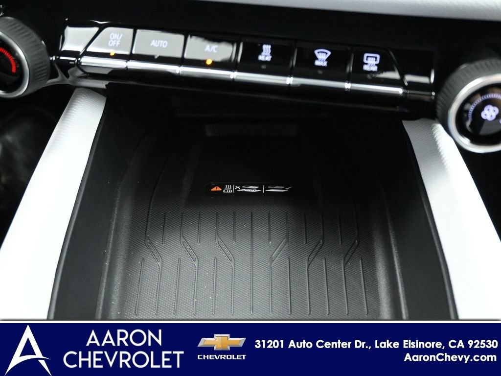 New 2026 Chevrolet Equinox EV LT w/ LPO, Blackout Package image 26