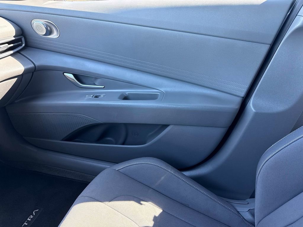 Used 2024 Hyundai Elantra SEL image 19