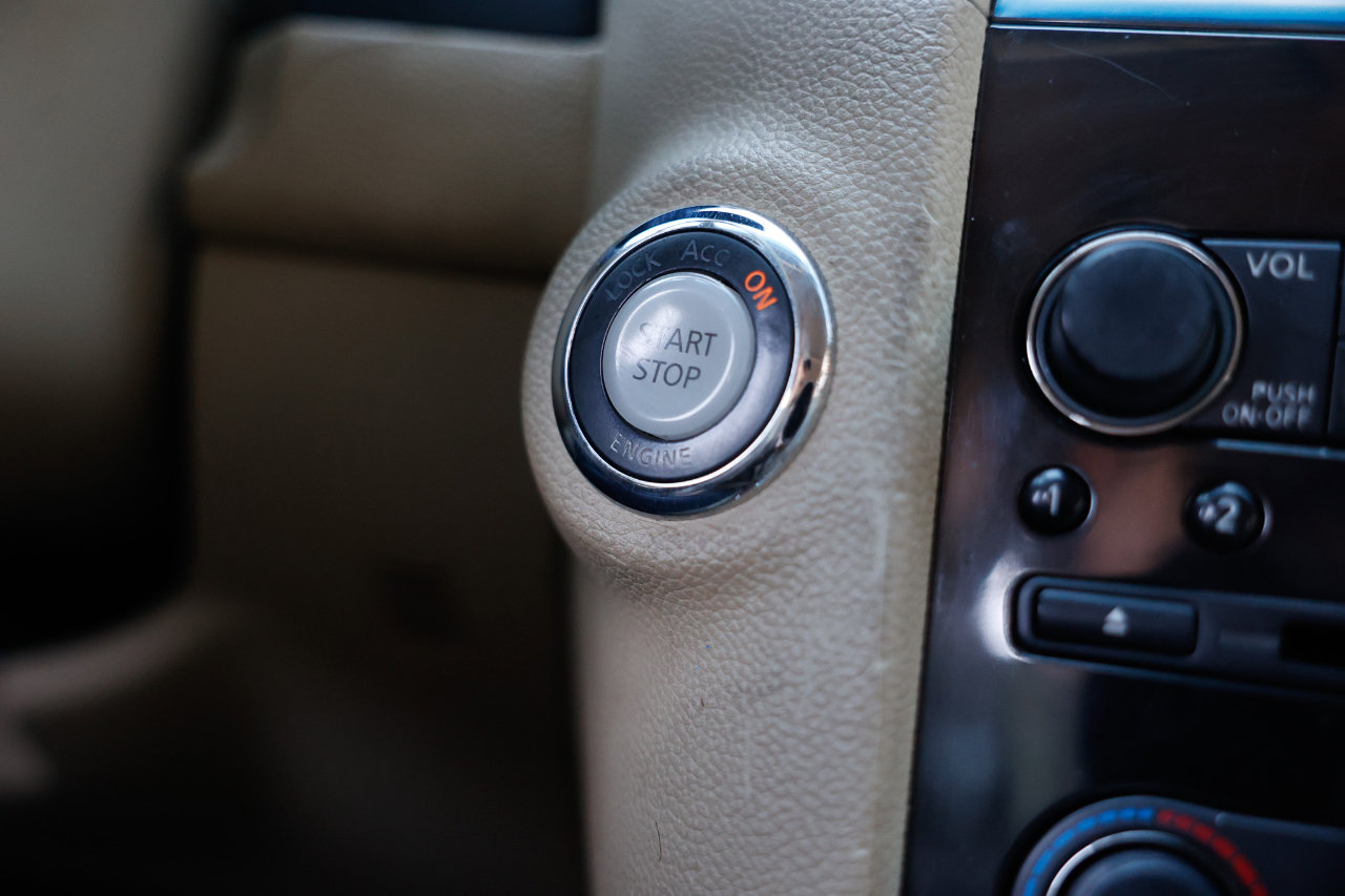 Used 2009 INFINITI FX35 AWD w/ Navigation Pkg image 29