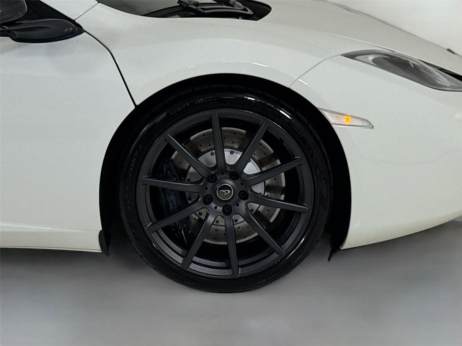 Used 2014 McLaren MP4-12C Spider RWD image 34