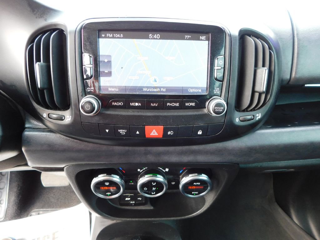 Used 2014 FIAT 500L Lounge FWD image 28
