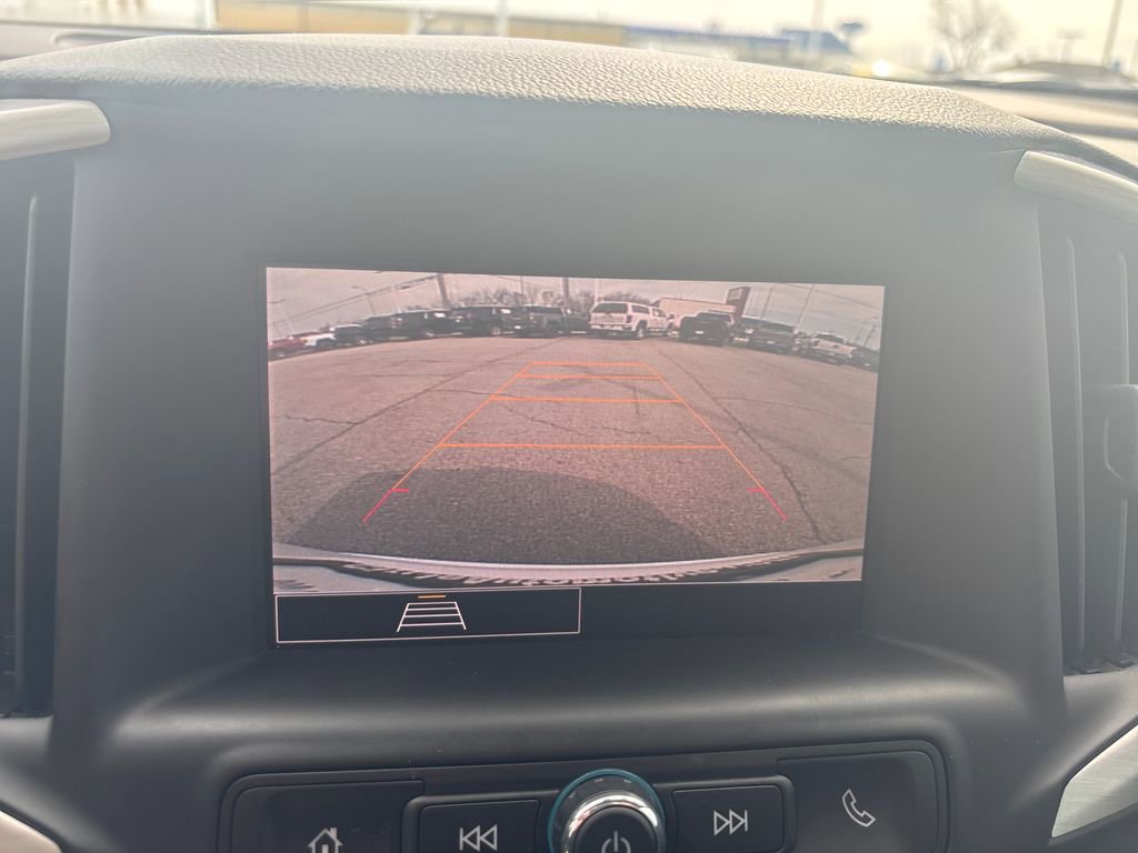 Used 2024 GMC Terrain SLE w/ Driver Convenience Package image 25