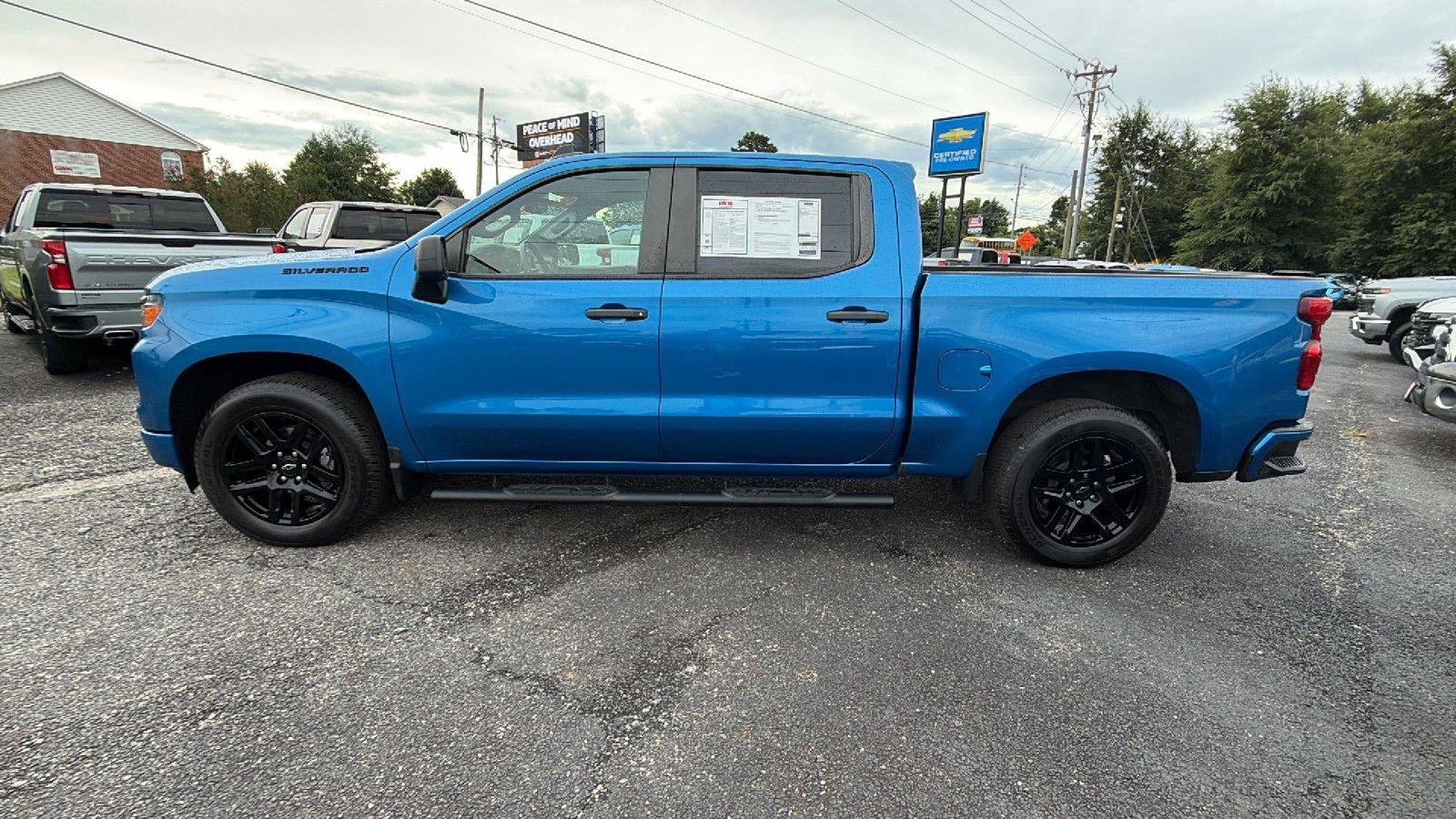 Used 2023 Chevrolet Silverado 1500 Custom w/ LPO, Dark Essentials Package RWD image 8