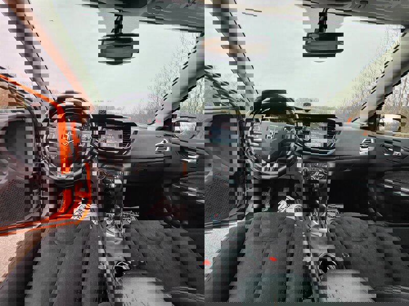 Used 2013 Dodge Dart SXT image 10