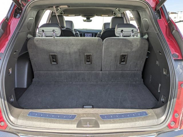 Used 2024 Buick Enclave Premium AWD/4WD image 26