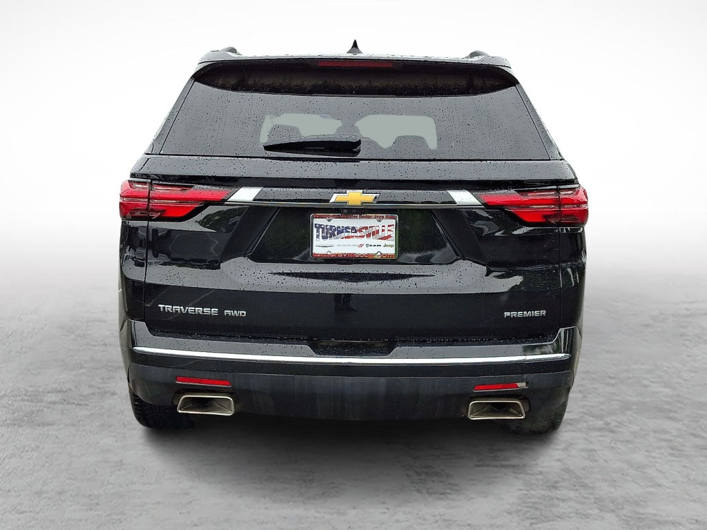 Used 2023 Chevrolet Traverse Premier AWD/4WD image 4