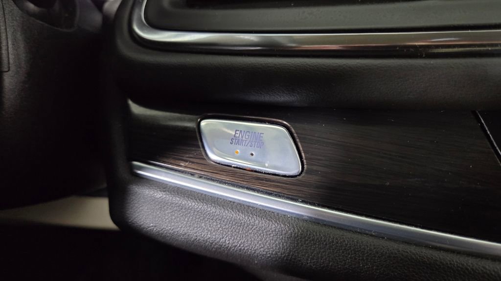 Used 2021 Buick Enclave Essence w/ LPO, Floor Liner Package image 21