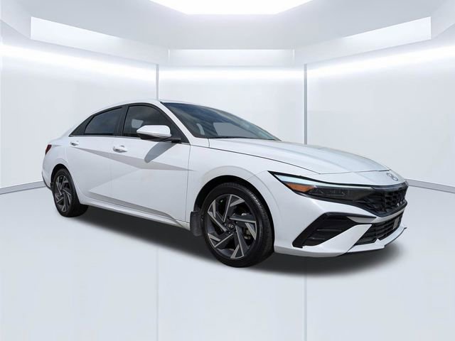Certified 2025 Hyundai Elantra SEL