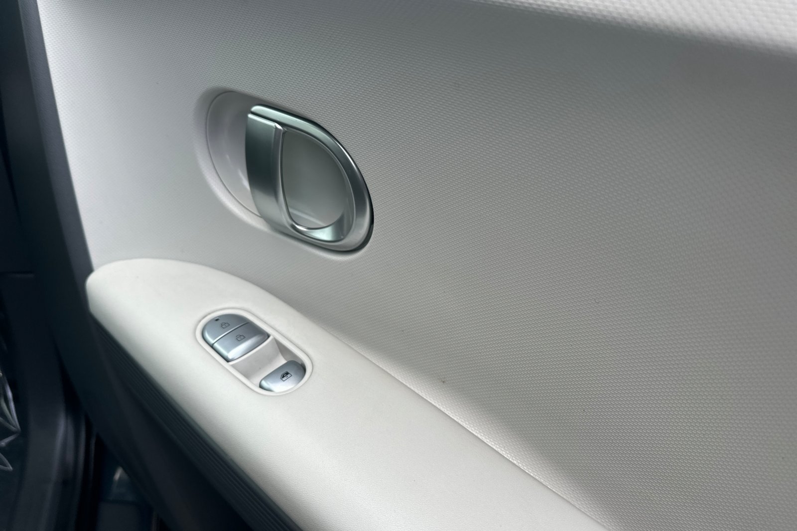 Certified 2024 Hyundai Ioniq 5 SEL RWD image 19