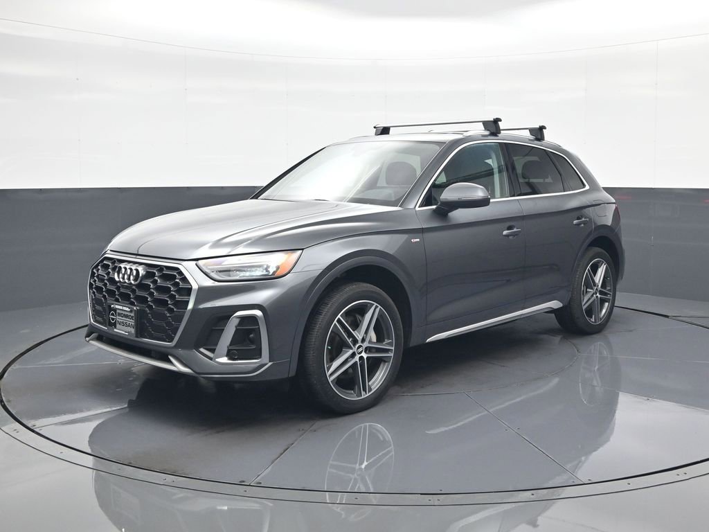Used 2021 Audi Q5 e Premium Plus w/ Premium Plus Package image 4