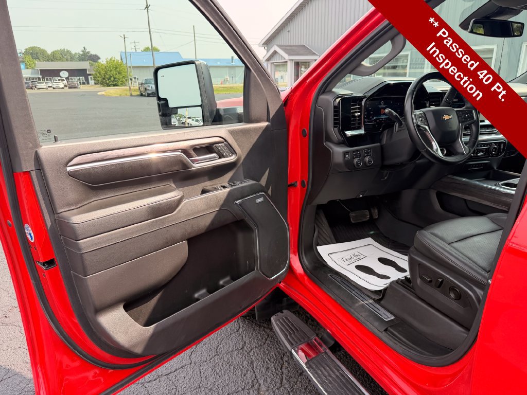 Used 2024 Chevrolet Silverado 2500 LTZ w/ LTZ Plus Package AWD/4WD image 17