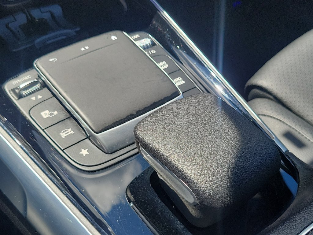 Used 2023 Mercedes-Benz EQB 300 4MATIC image 39