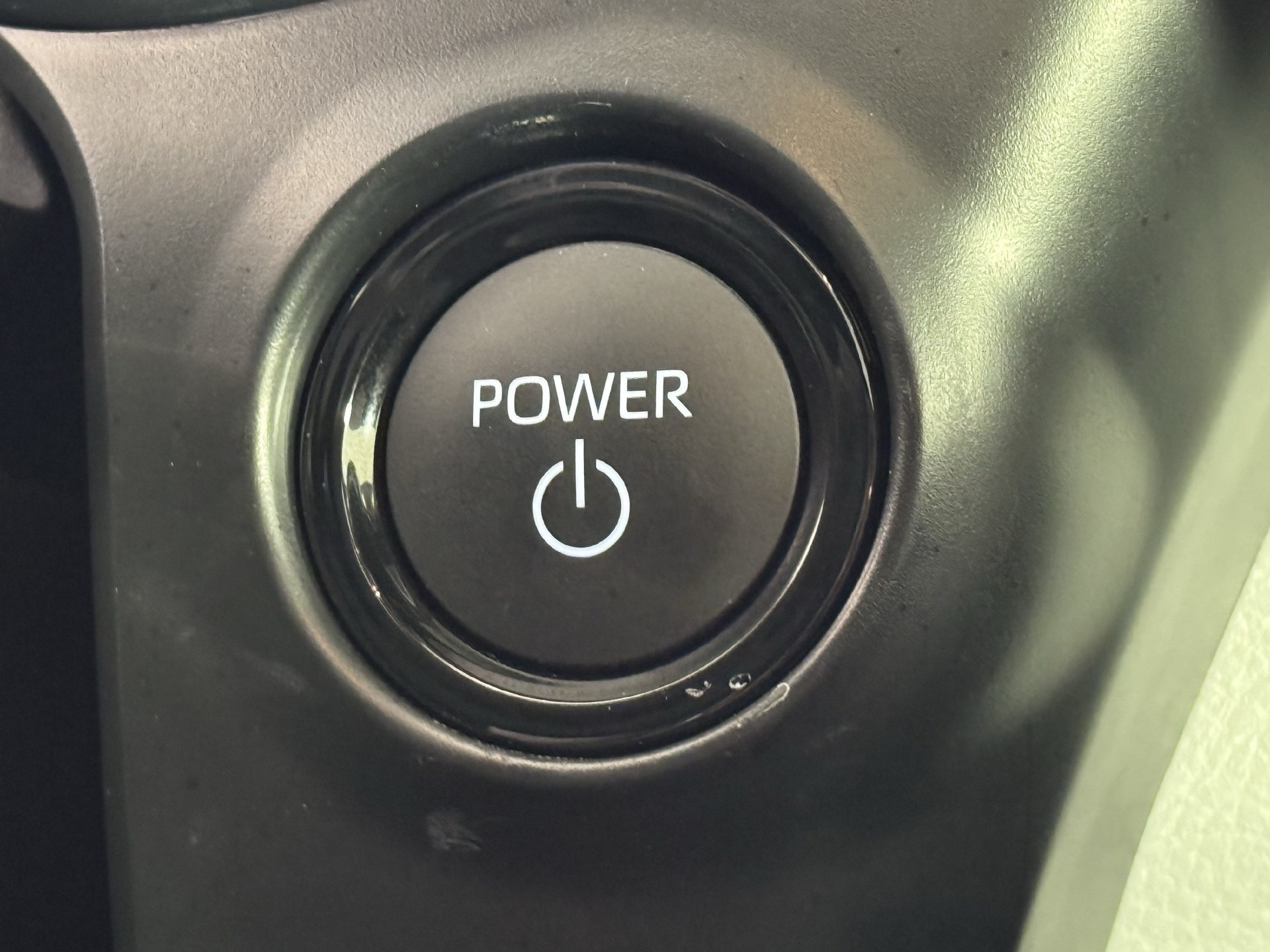 Certified 2026 Toyota Sienna XLE FWD image 32