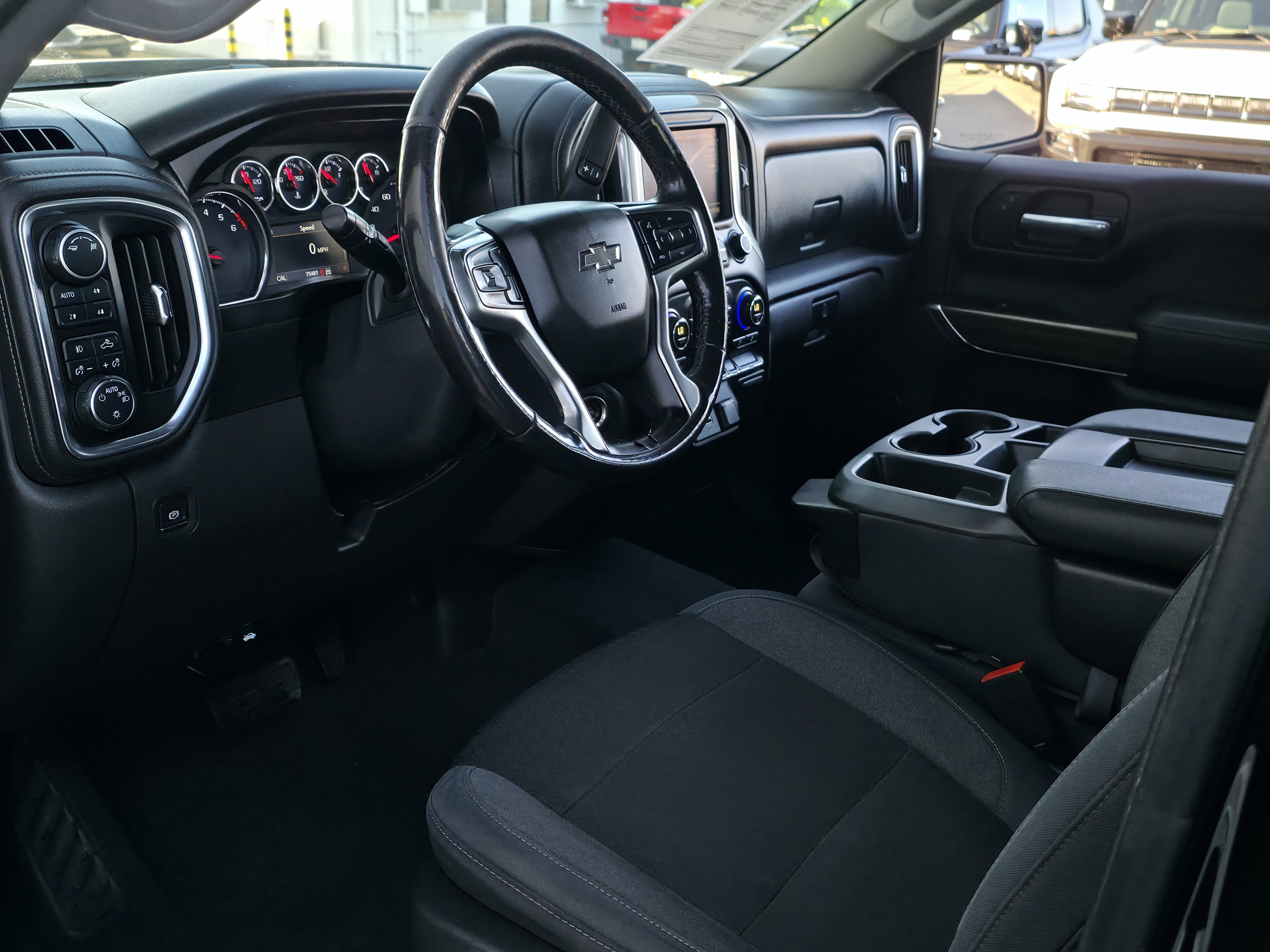 Used 2019 Chevrolet Silverado 1500 LT Trail Boss w/ Convenience Package image 10