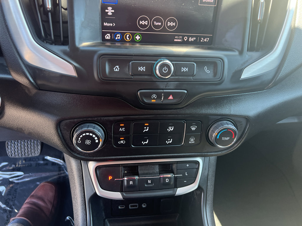 Used 2024 GMC Terrain SLE image 16