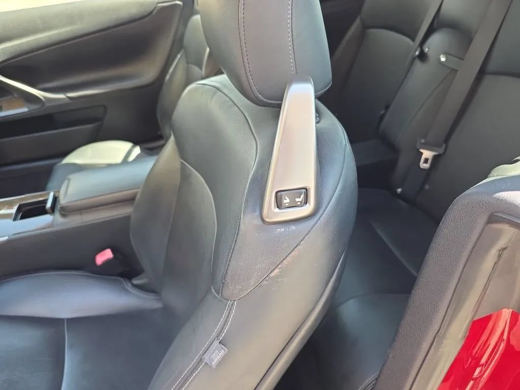 Used 2010 Lexus IS 350C RWD image 15