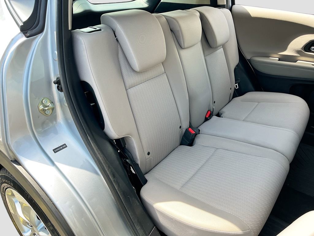 Used 2017 Honda HR-V LX image 24