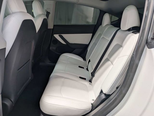 Used 2022 Tesla Model Y Performance image 9