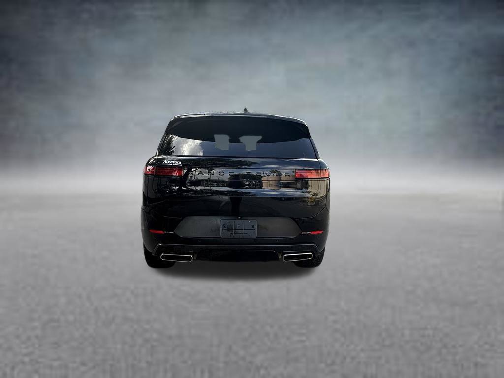 Used 2025 Land Rover Range Rover Sport SE AWD/4WD image 6