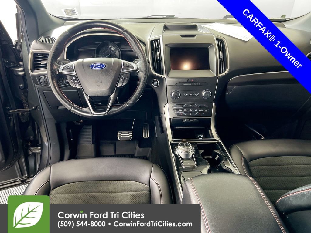 Used 2020 Ford Edge ST-Line w/ Cold Weather Package image 28